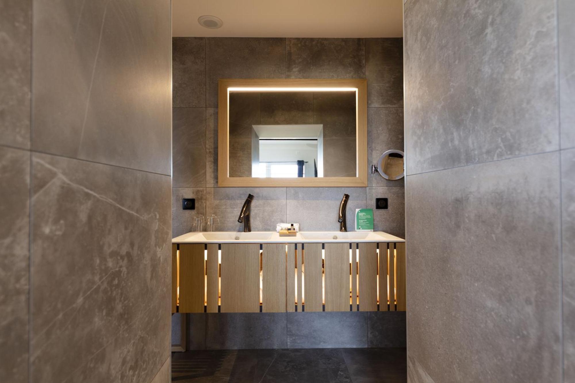 Hotel & Restaurant Origines Par Adrien Descouls - Teritoria Le Broc  Habitación foto