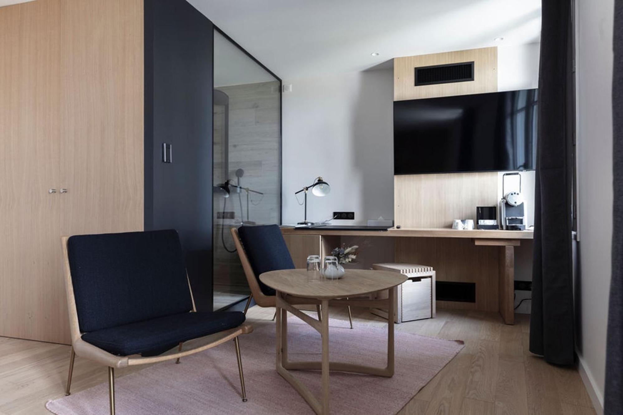 Hotel & Restaurant Origines Par Adrien Descouls - Teritoria Le Broc  Habitación foto