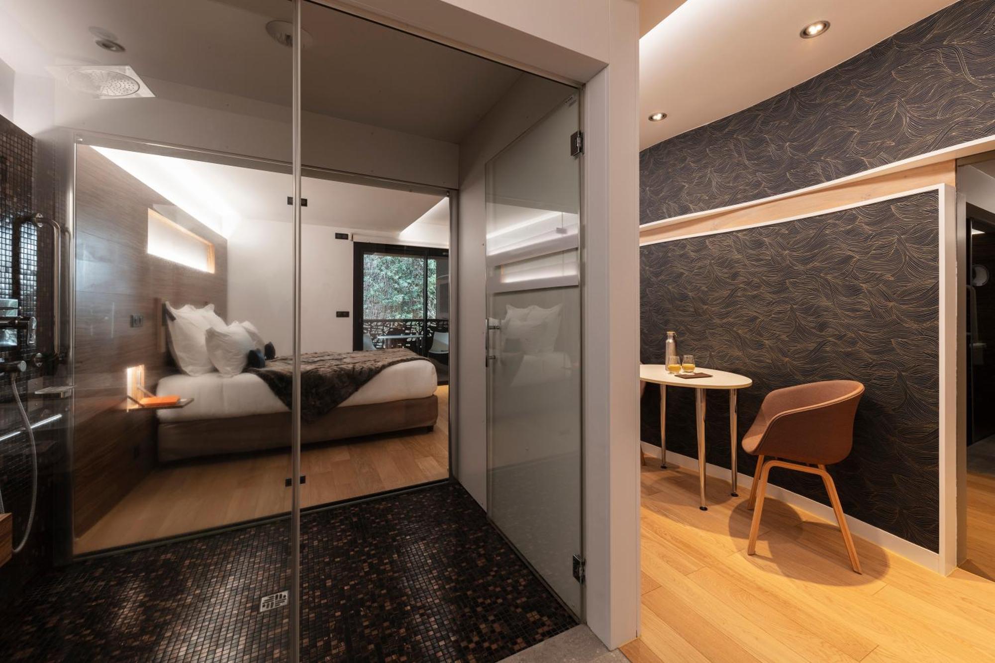 Hotel & Restaurant Origines Par Adrien Descouls - Teritoria Le Broc  Habitación foto